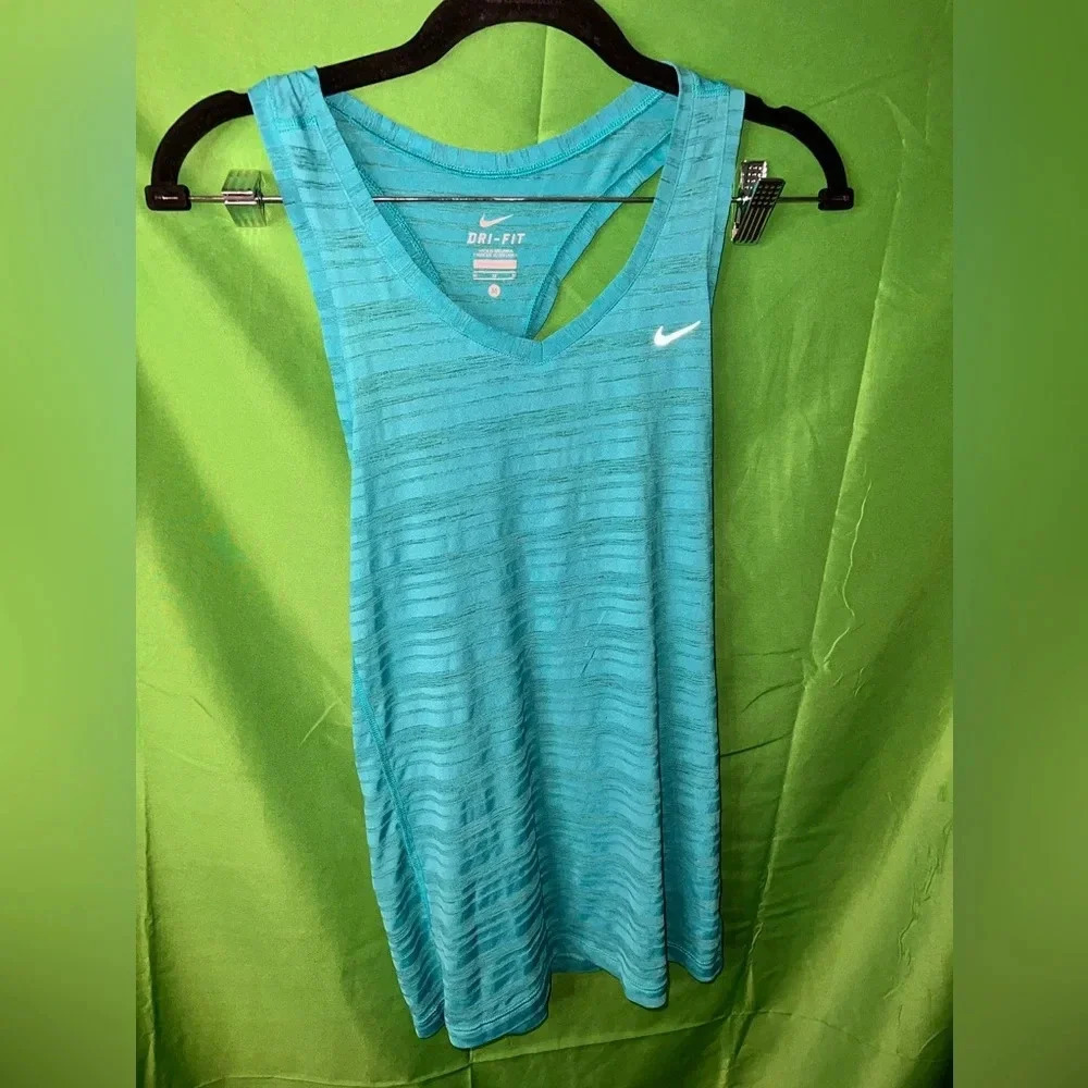 Nike Top Size Medium